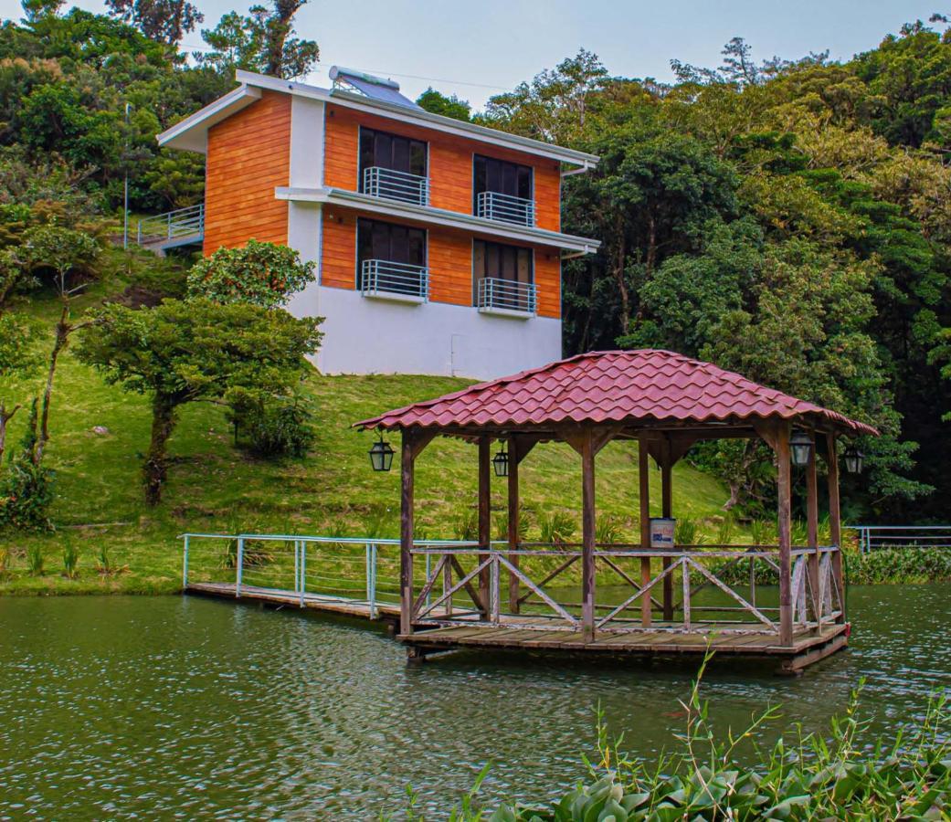 Burbi Lake Lodge Monteverde Eksteriør billede