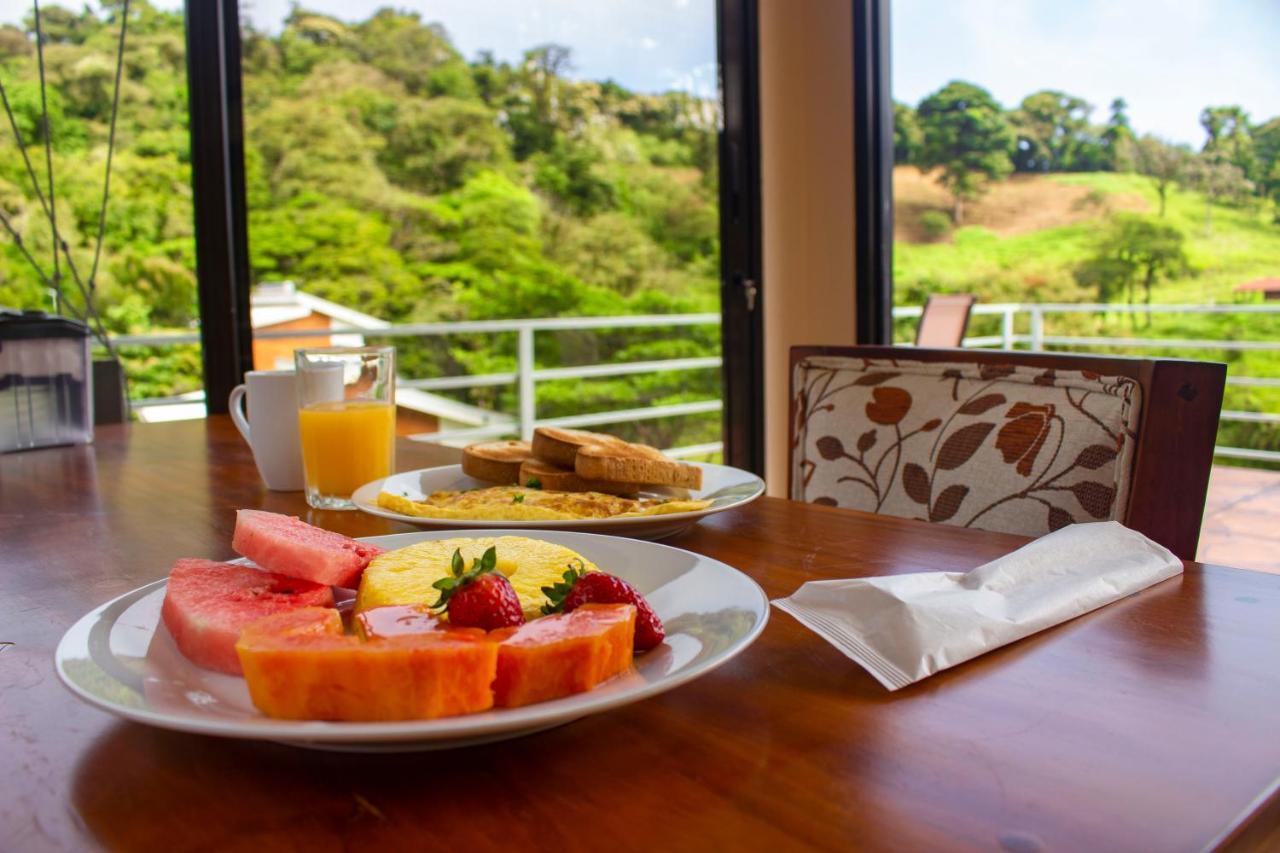 Burbi Lake Lodge Monteverde Eksteriør billede