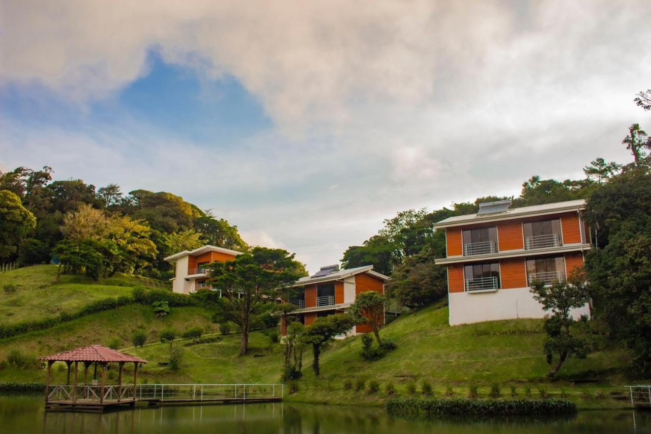 Burbi Lake Lodge Monteverde Eksteriør billede