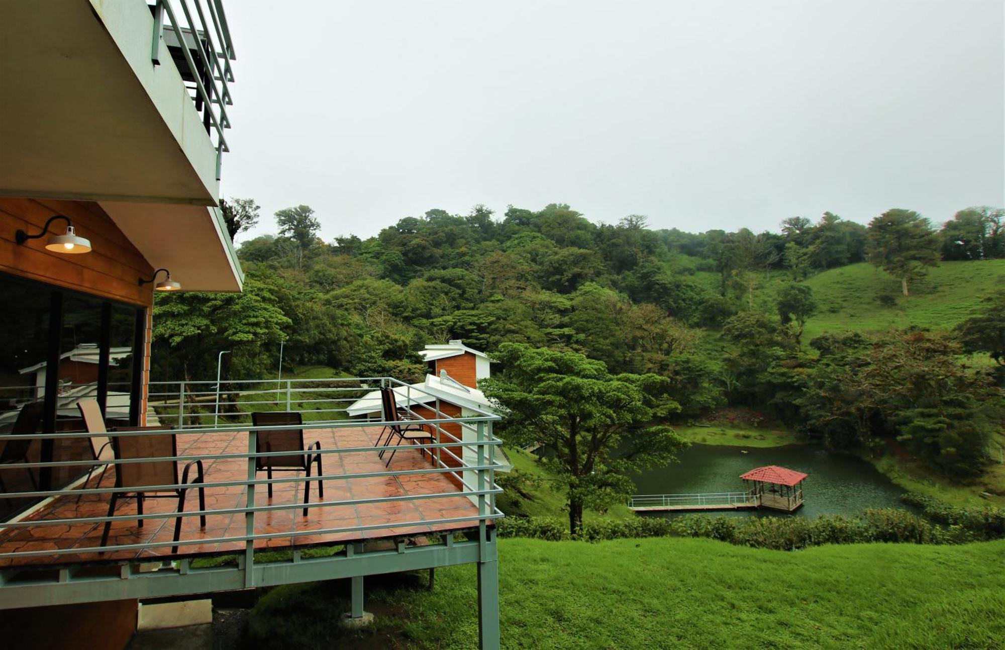 Burbi Lake Lodge Monteverde Eksteriør billede